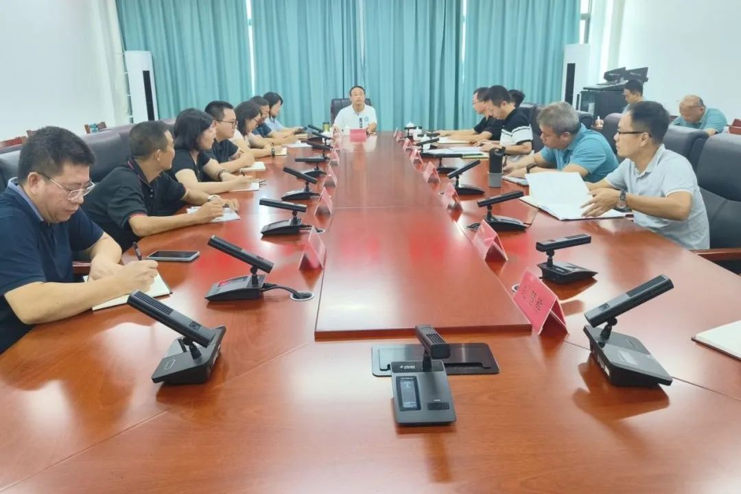 汕尾技师学院召开“苏拉”台风后抢修工作部署会