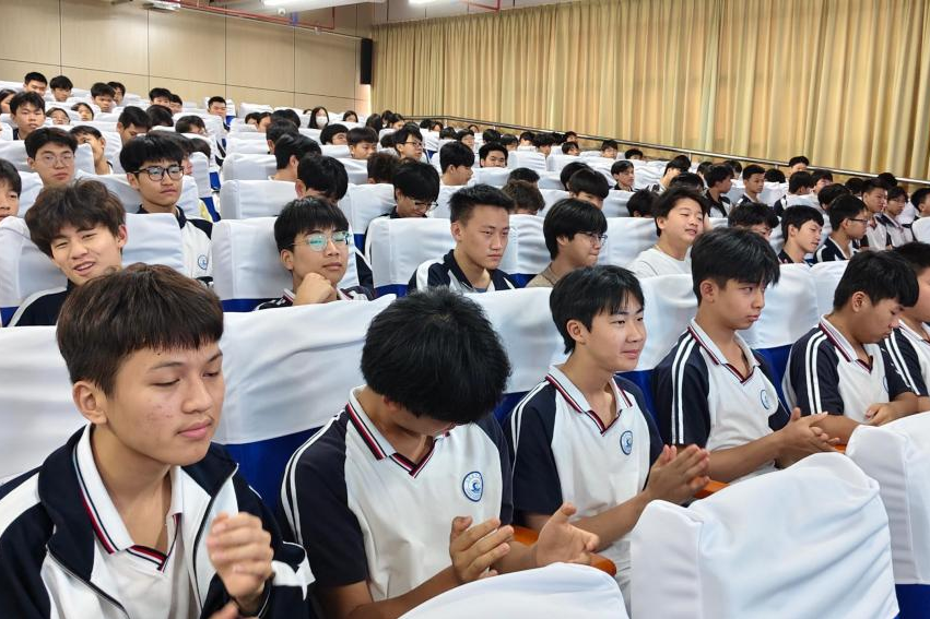 警校联手筑防线 反诈宣传入校园——汕尾技师学院开展反诈安全教育专题讲座
